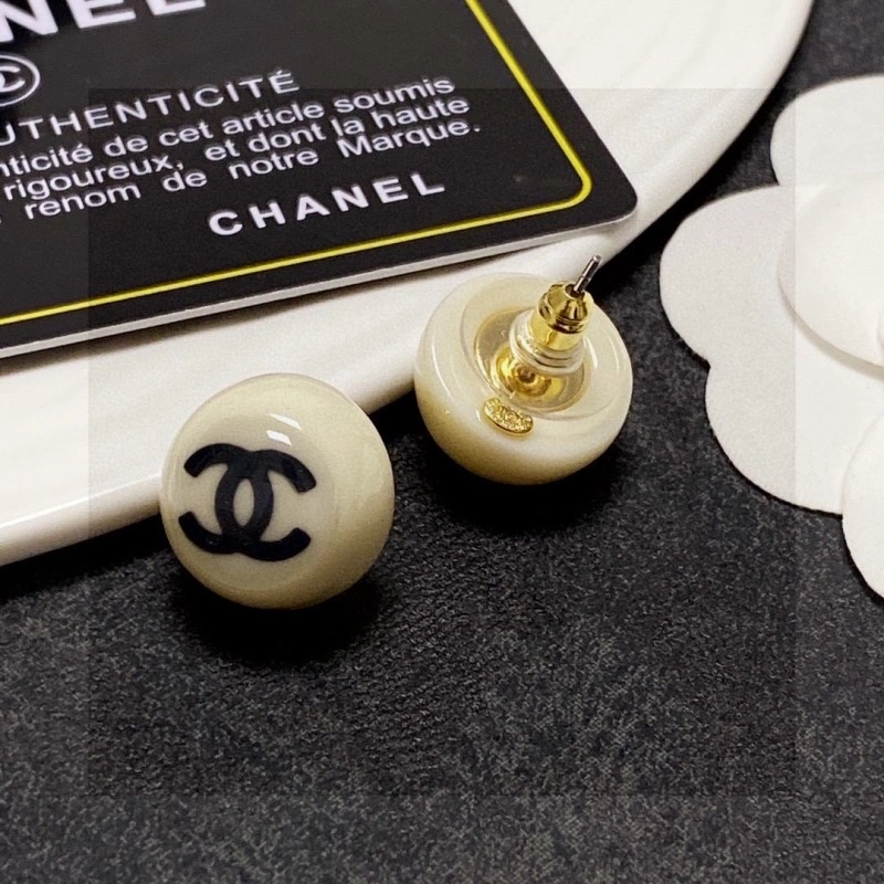 Supportive Chanel Earrings 220217