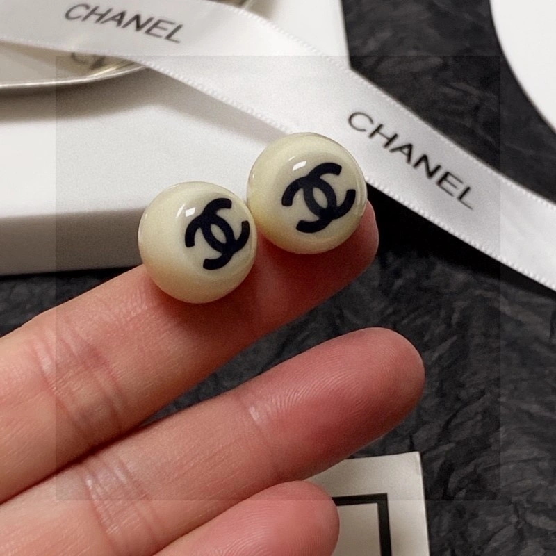 Supportive Chanel Earrings 220217