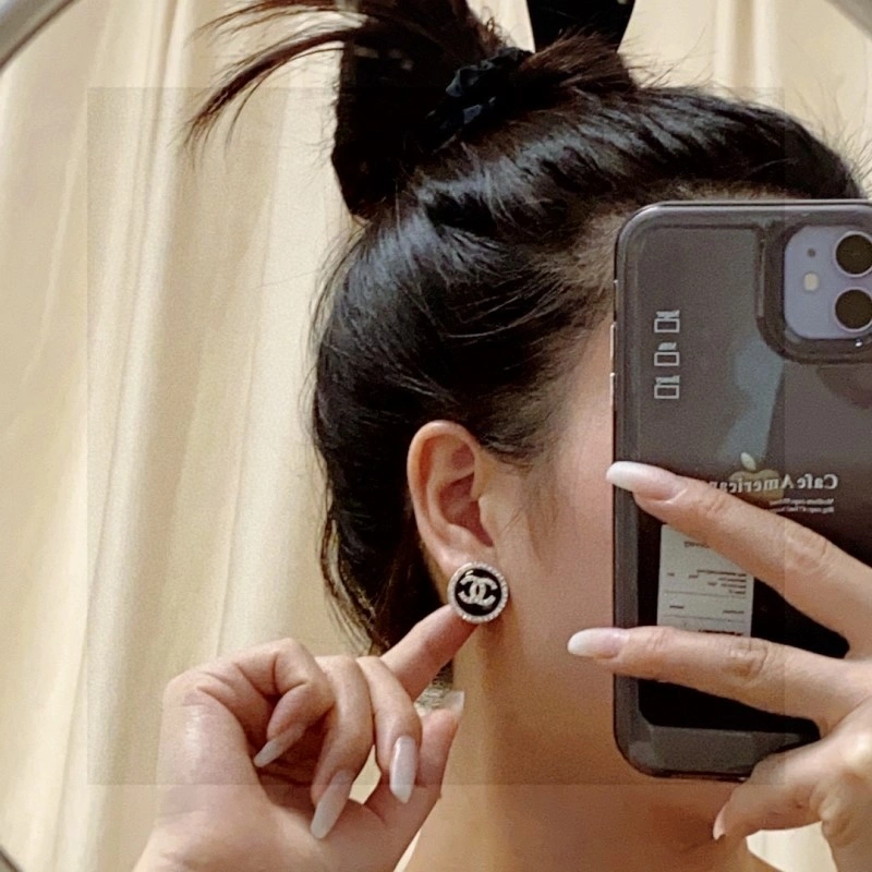 Chanel Earrings Comfortable 220209