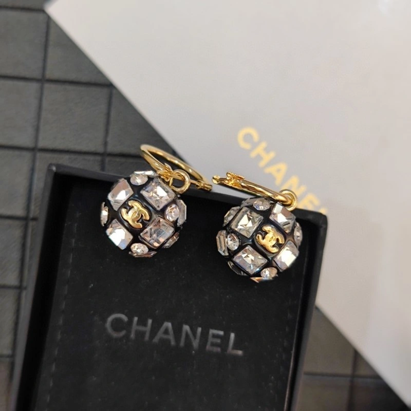 Stretchable Chanel Earrings 220198