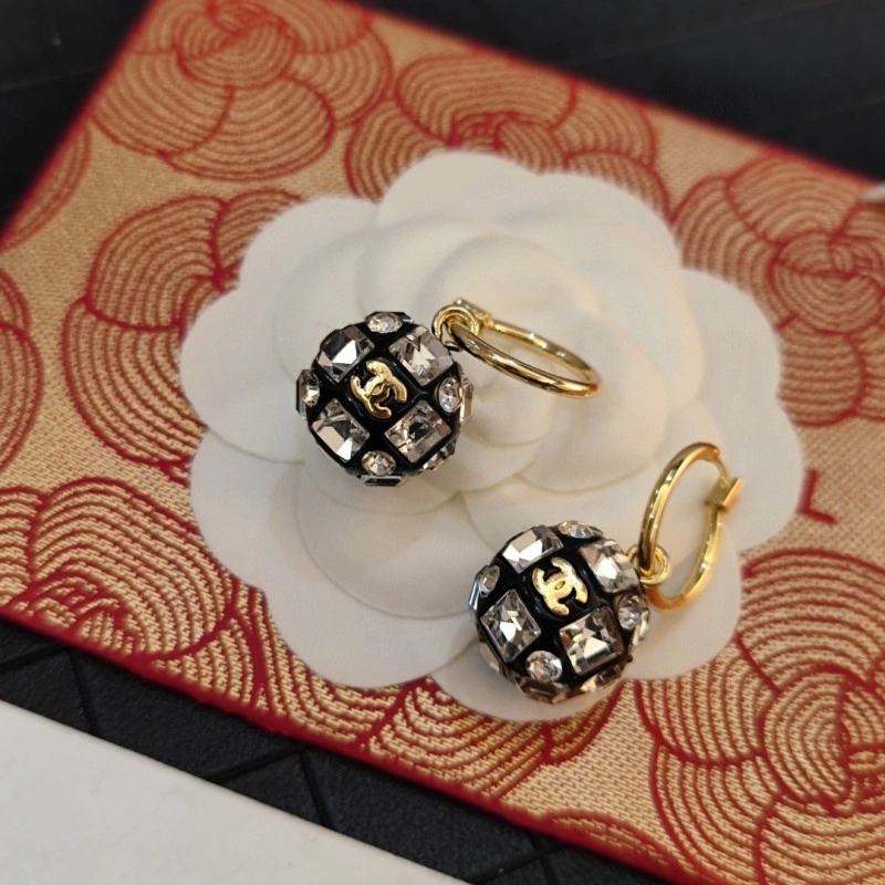Stretchable Chanel Earrings 220198