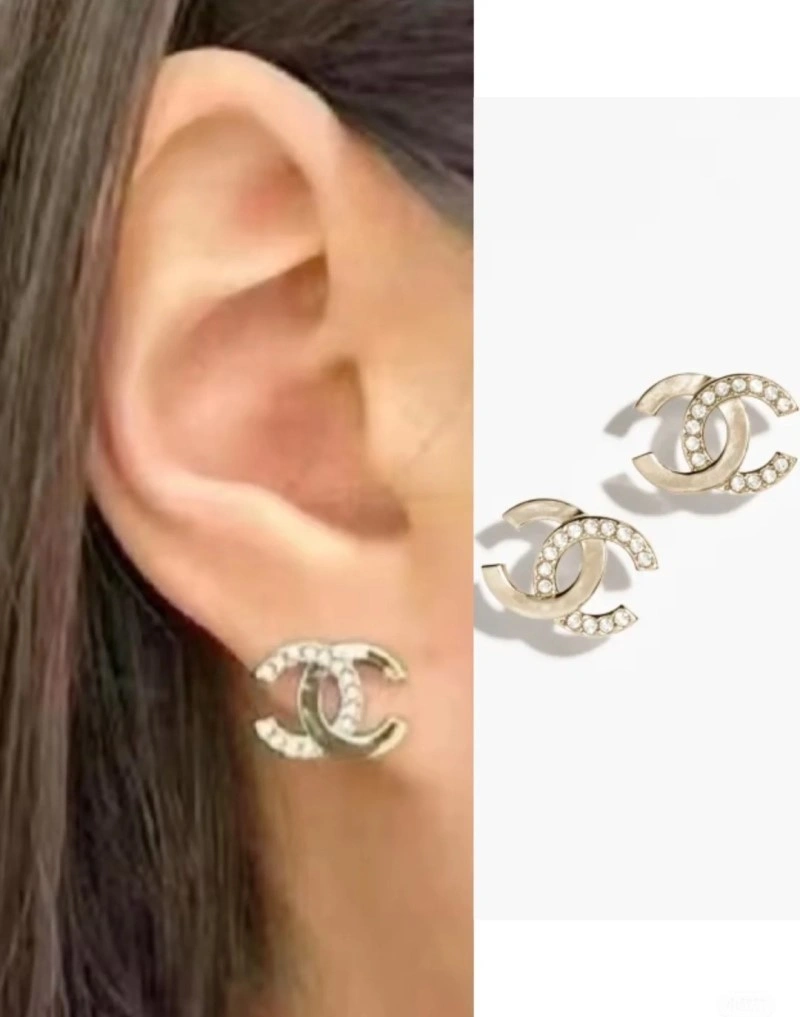 Chanel Earrings Compact 220188