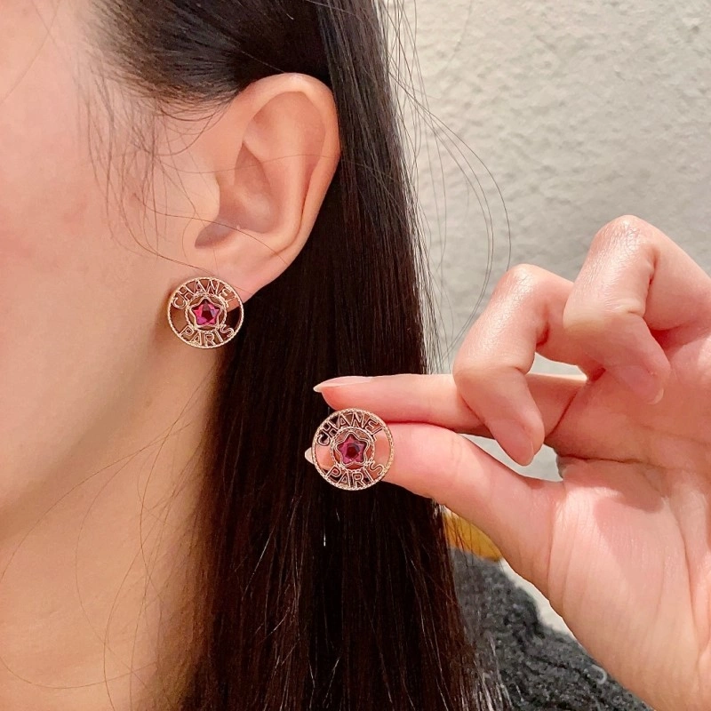 Chanel Earrings Compact 220175