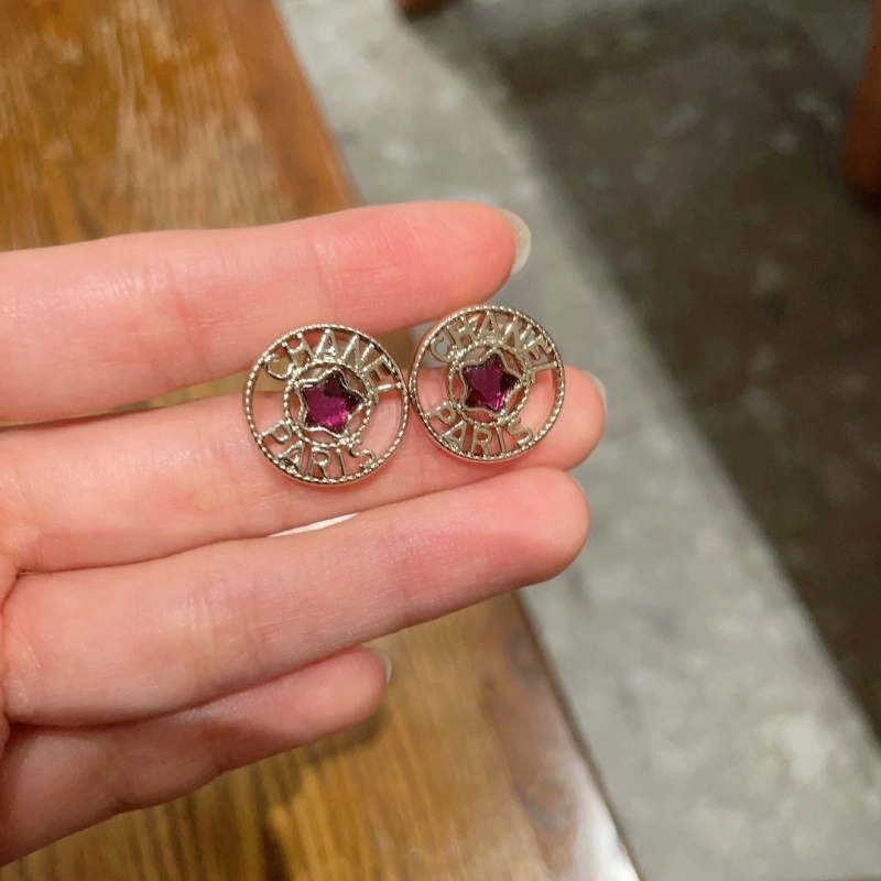 Chanel Earrings Compact 220175