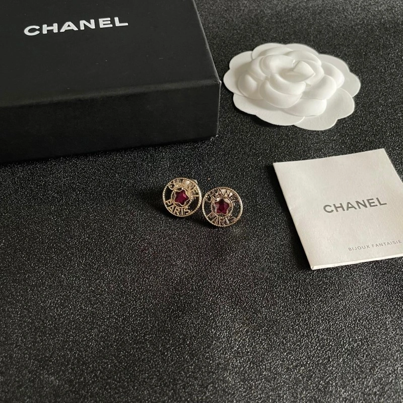 Chanel Earrings Compact 220175
