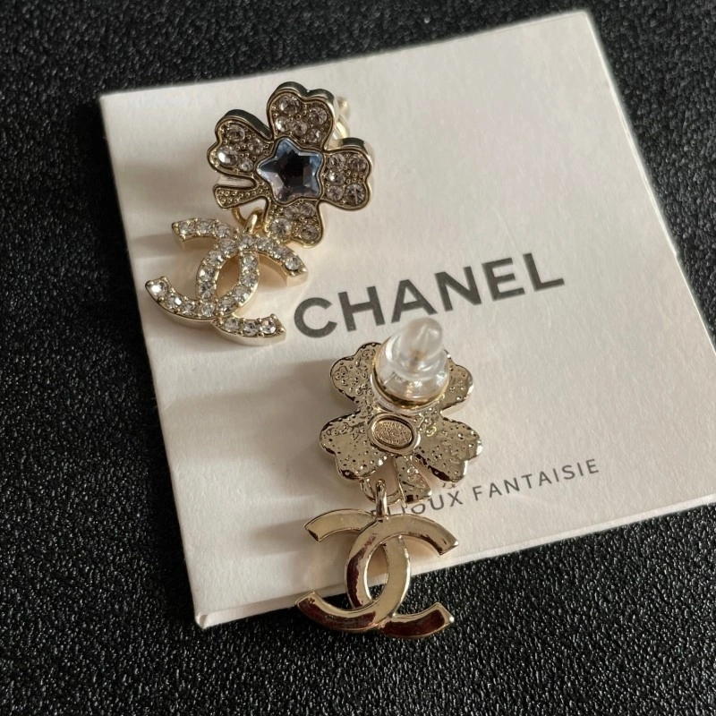 Chanel Earrings Affordable 220169