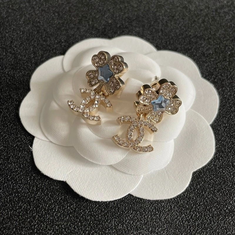 Chanel Earrings Affordable 220169
