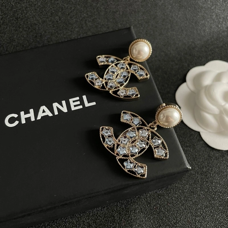 Elegant Chanel Earrings 220165