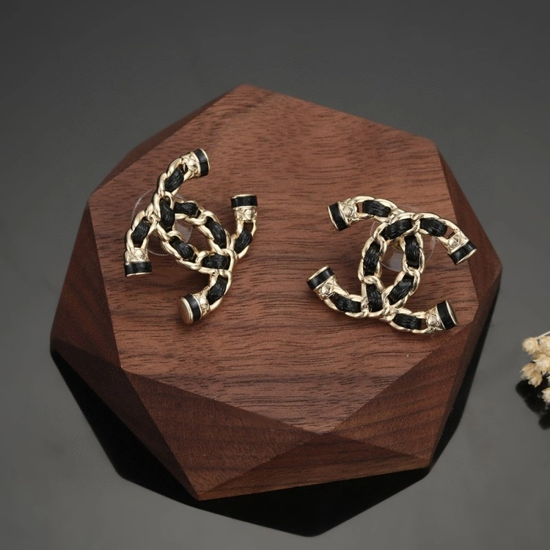 Chanel Earrings Stylish 220177