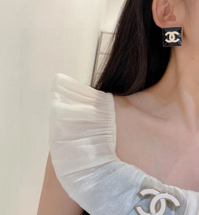Colorful Chanel Earrings 220172