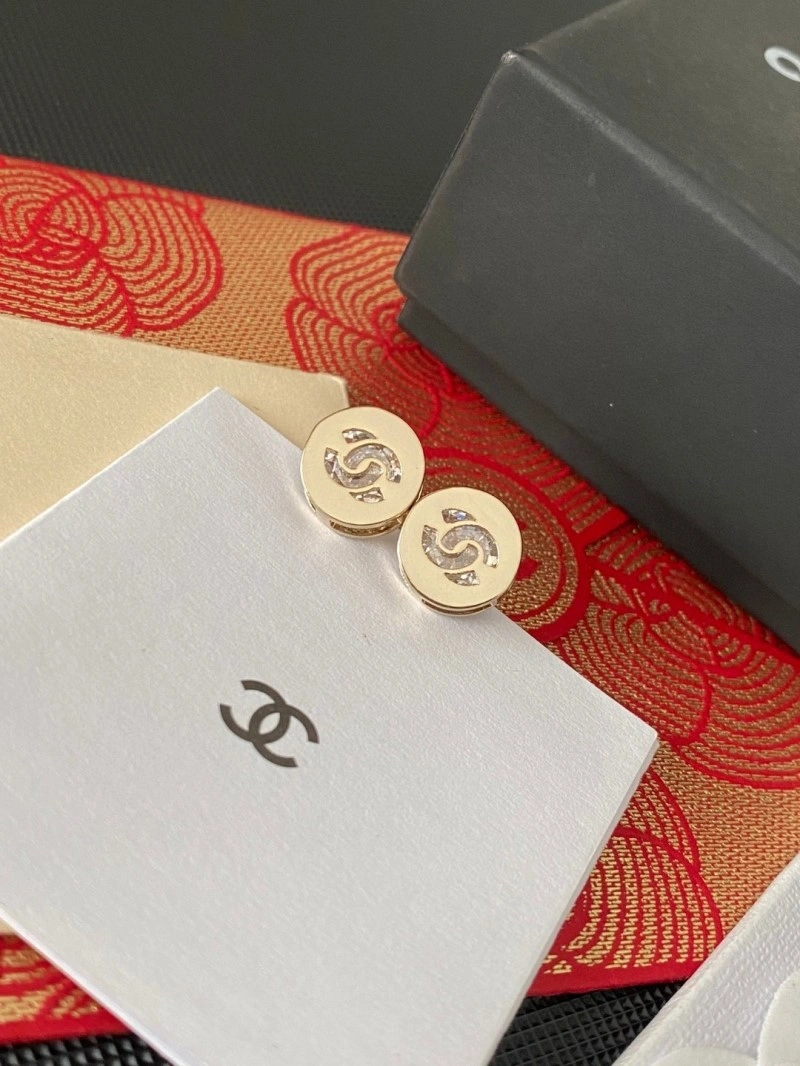 Sleek Chanel Earrings 220161