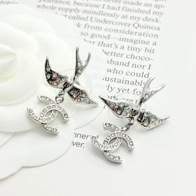 Chanel Earrings Sleek 220154