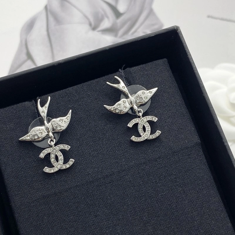 Chanel Earrings Sleek 220154