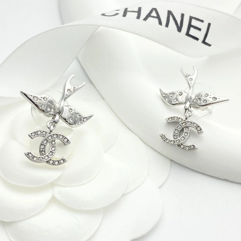 Chanel Earrings Sleek 220154