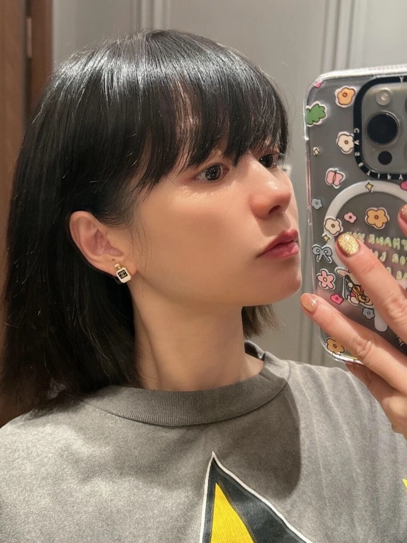 WaterResistant Chanel Earrings 220144