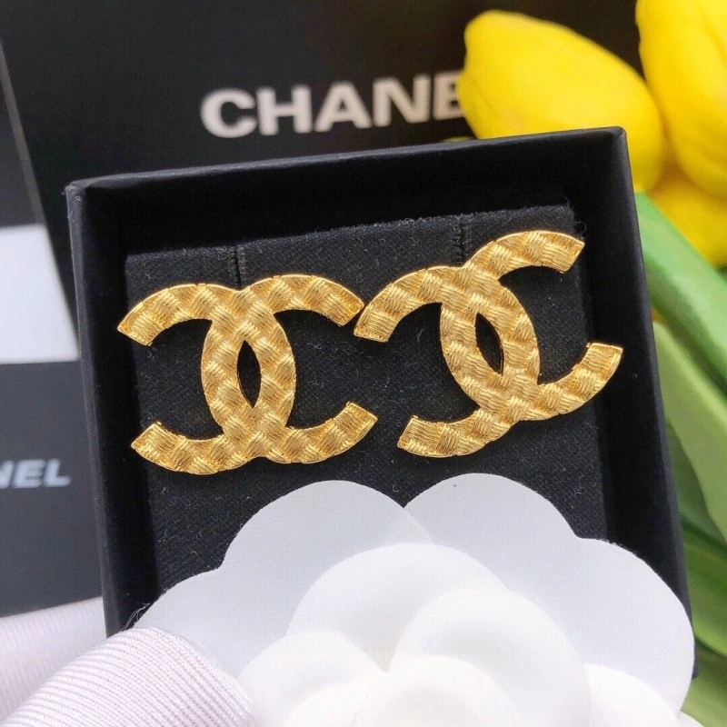 Elegant Chanel Earrings 220127