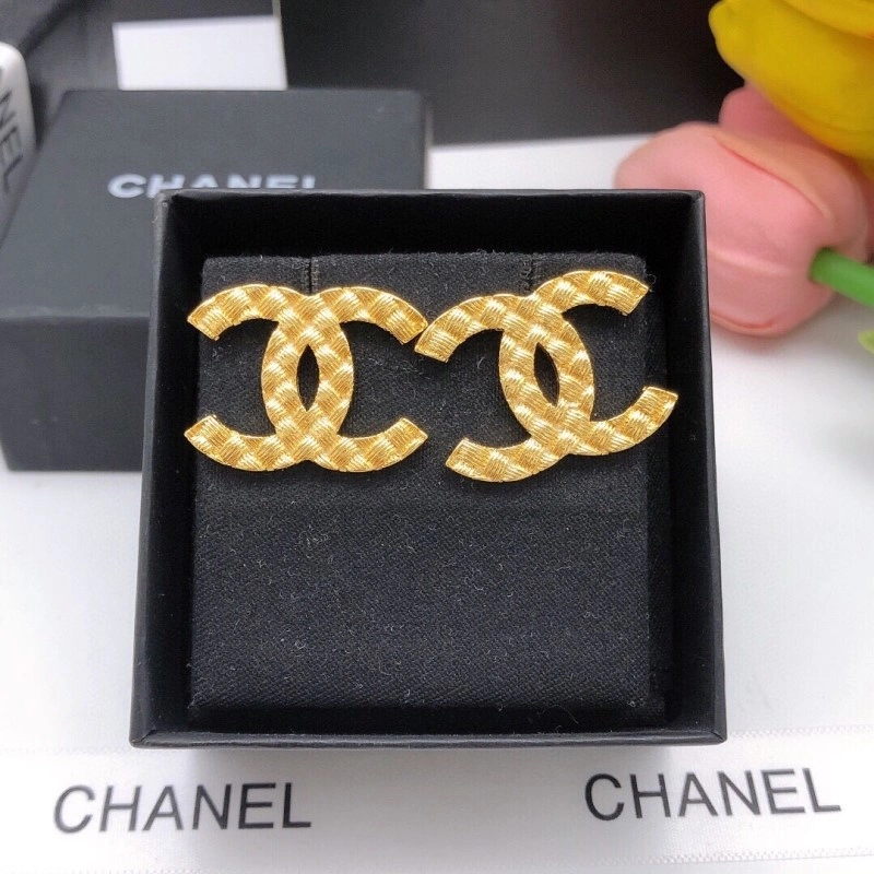 Elegant Chanel Earrings 220127