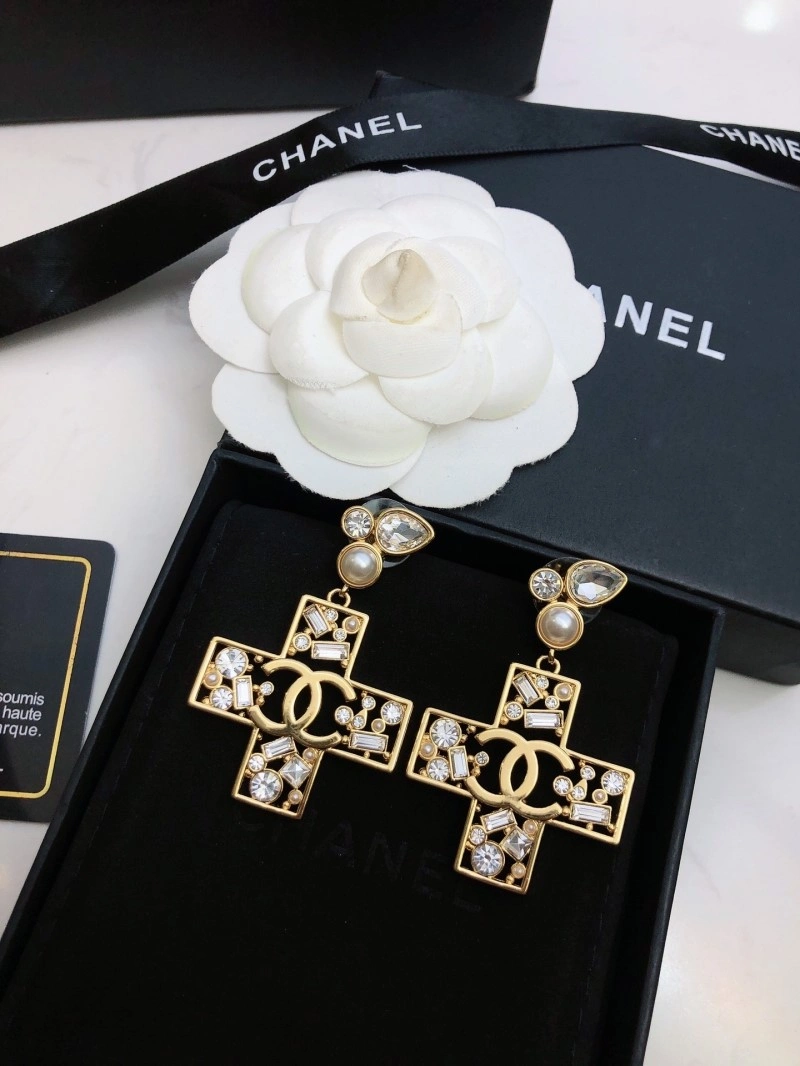 Practical Chanel Earrings 220141