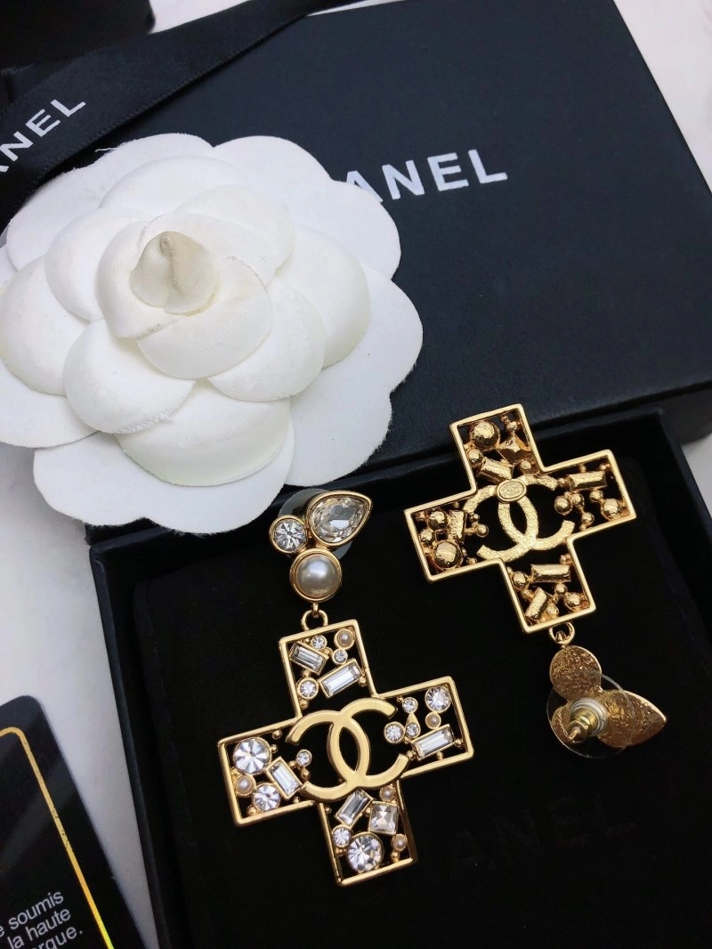 Practical Chanel Earrings 220141
