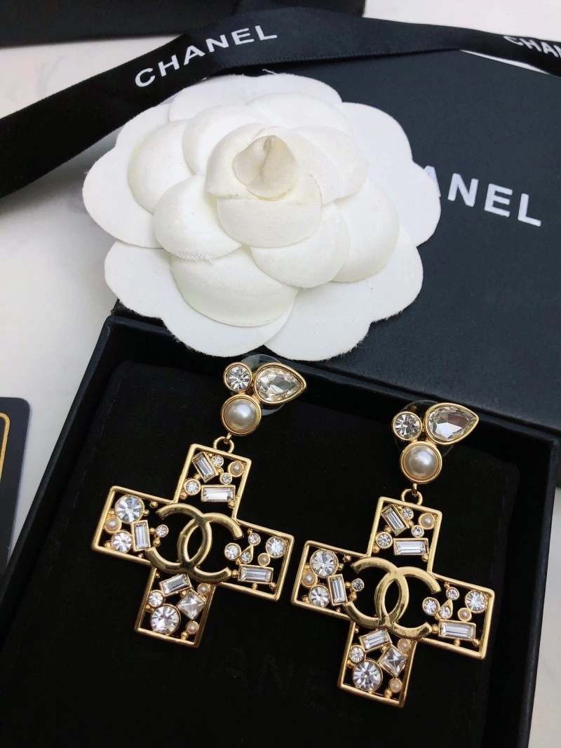 Practical Chanel Earrings 220141