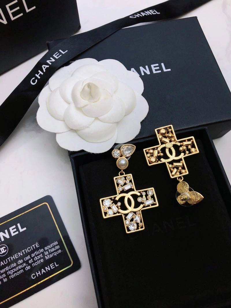 Practical Chanel Earrings 220141