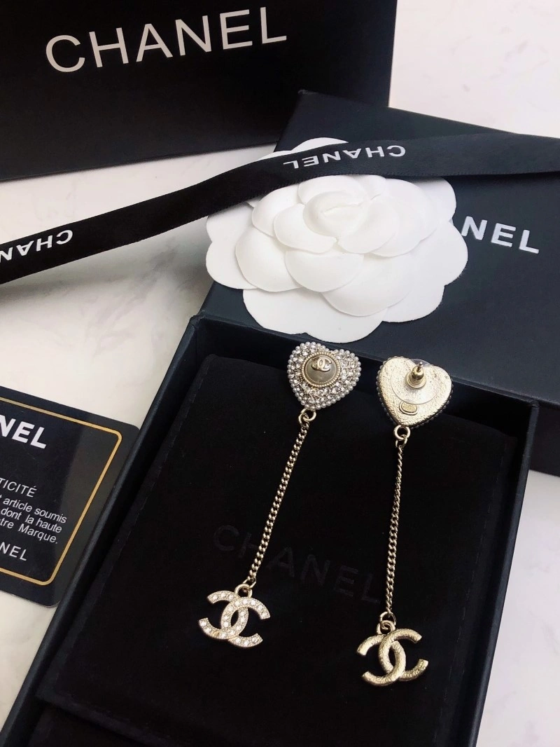 Chanel Earrings Attractive 220131