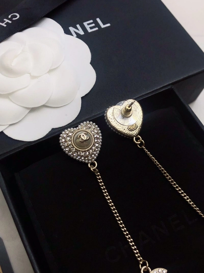 Chanel Earrings Attractive 220131
