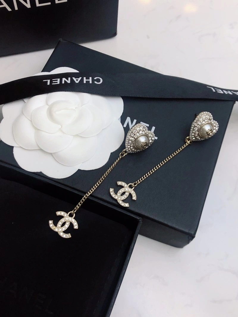 Chanel Earrings Attractive 220131