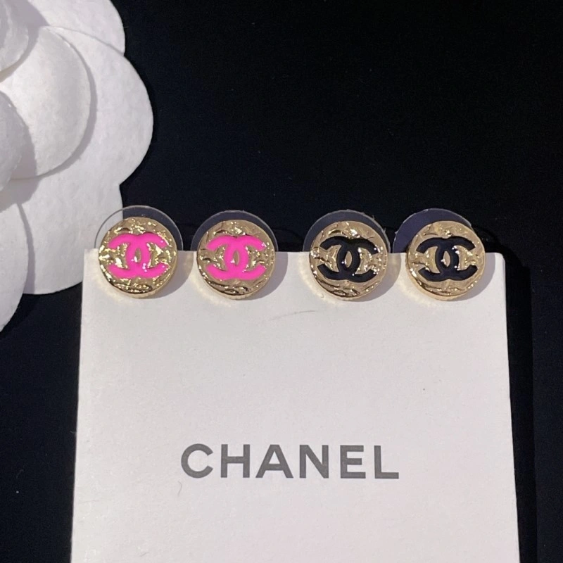 Chanel Earrings Trendsetting 220130