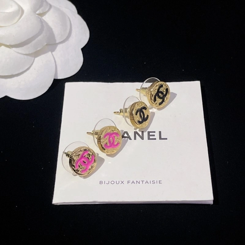 Chanel Earrings Trendsetting 220130