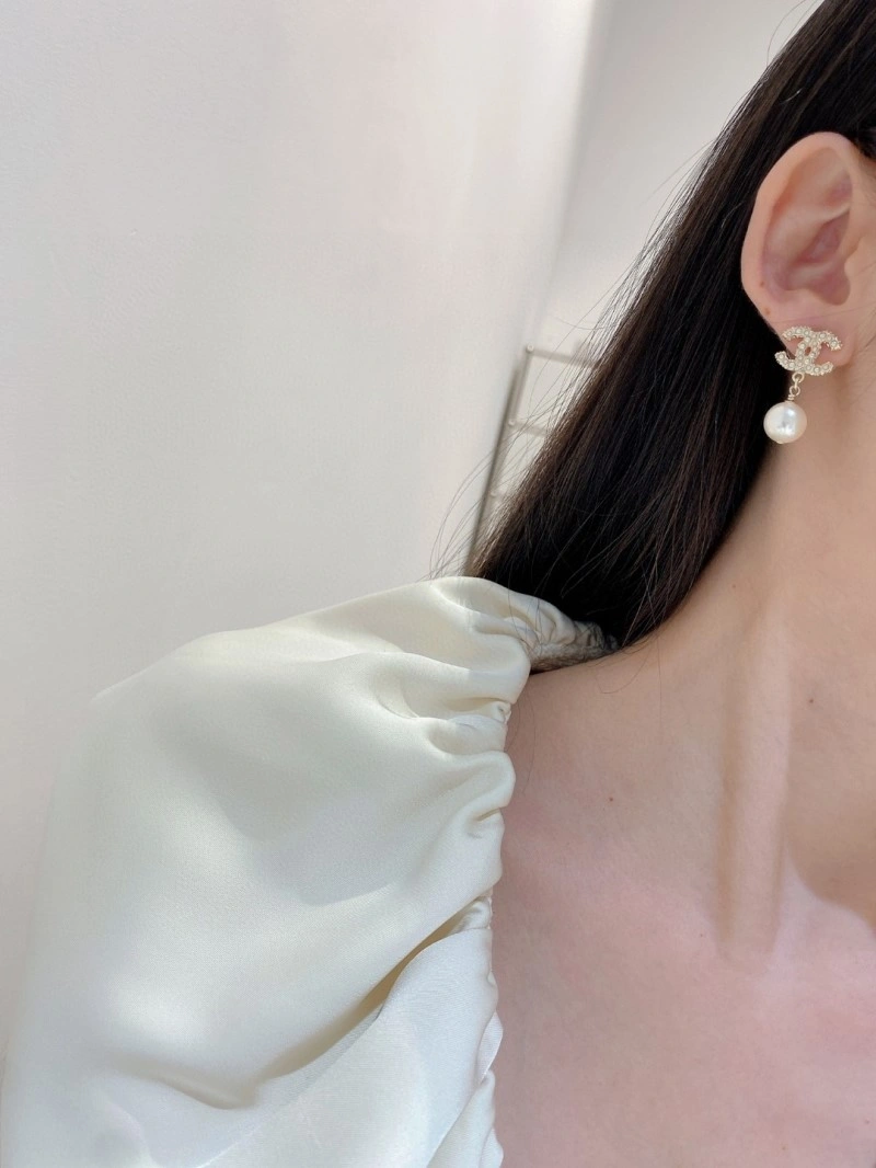 Durable Chanel Earrings 220113