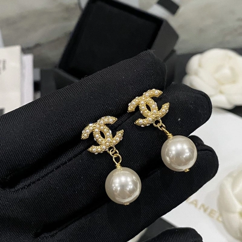 Durable Chanel Earrings 220113