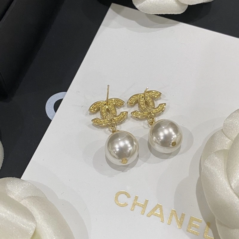 Durable Chanel Earrings 220113