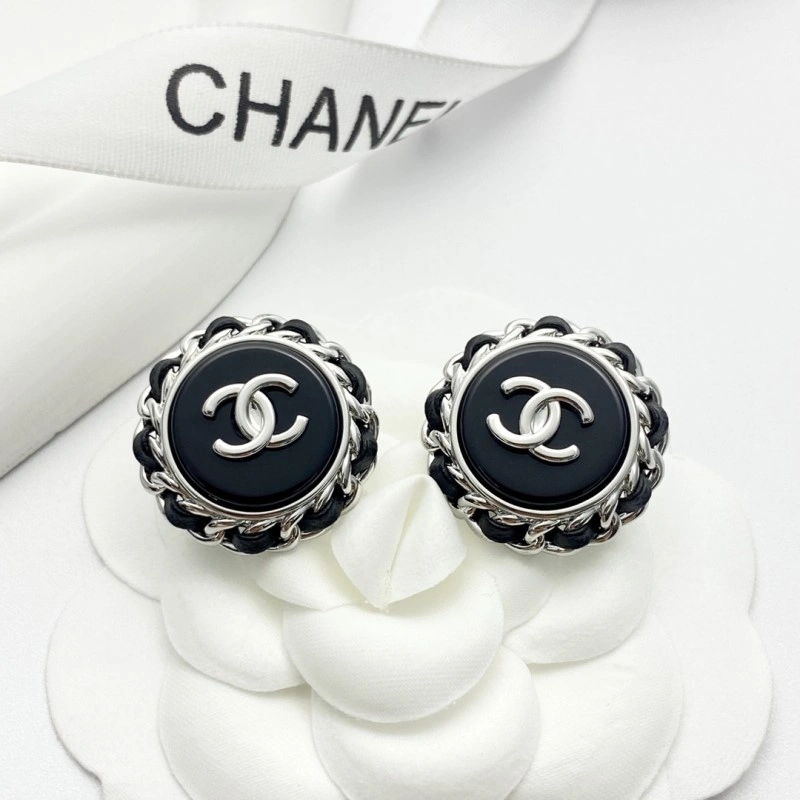 Chanel Earrings Minimalist 220102