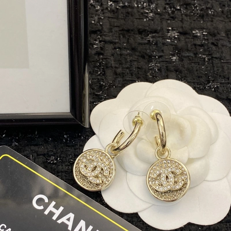 Chanel Earrings Durable 220115