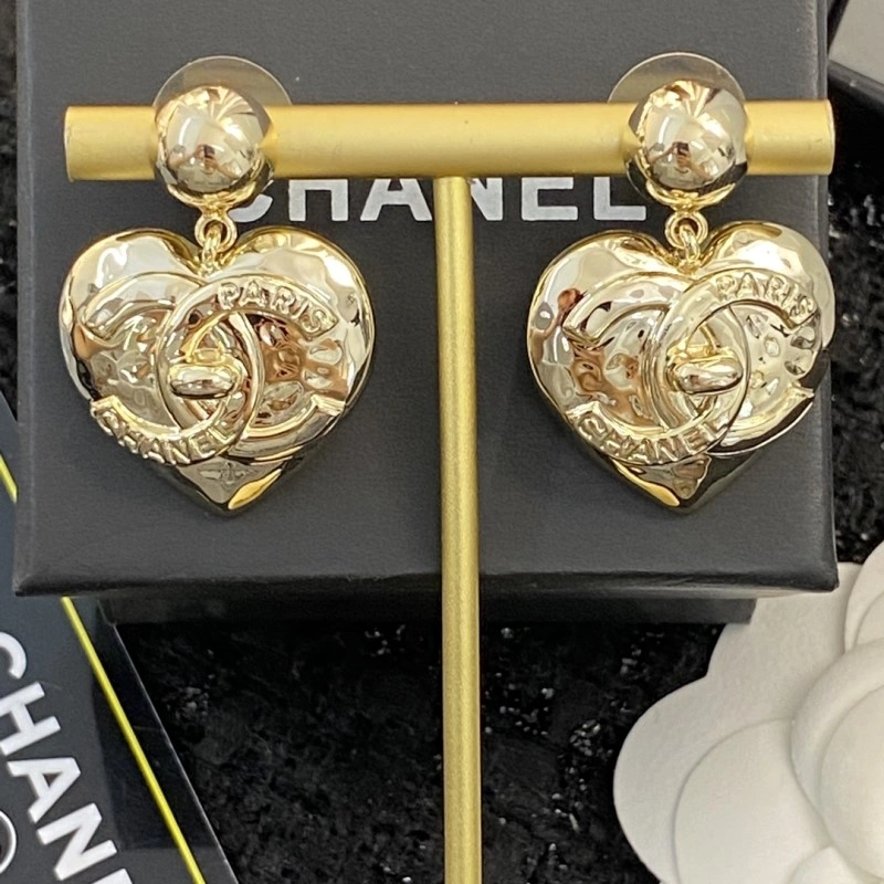 Sustainable Chanel Earrings 220098