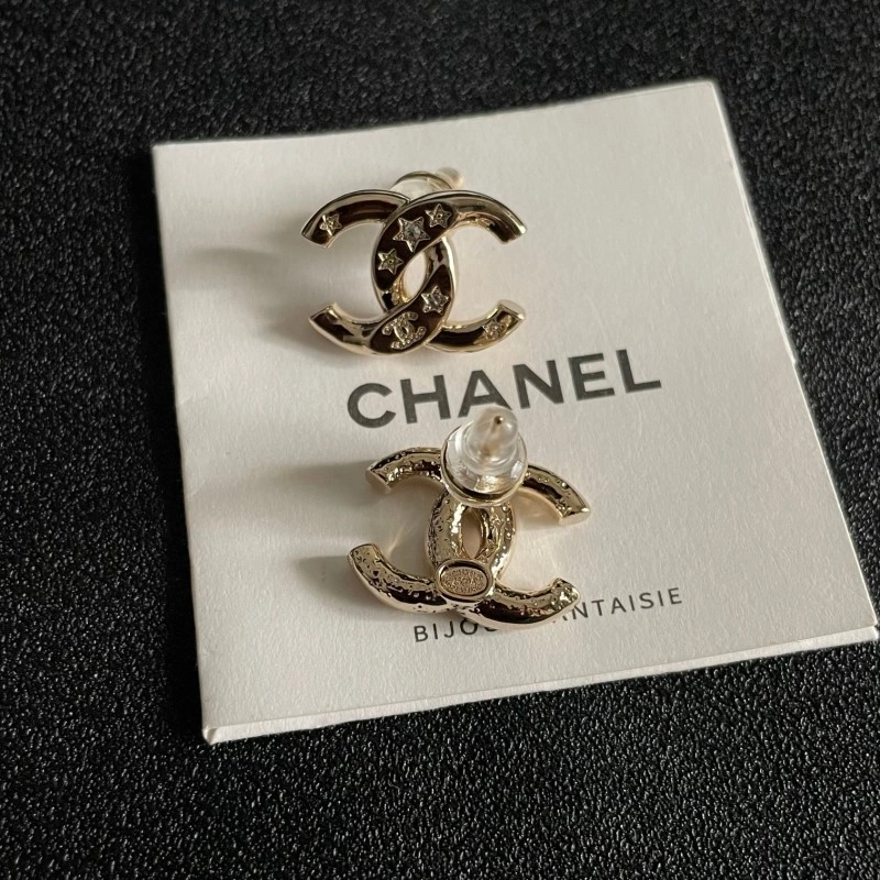 Chanel Earrings Fashionable 220077