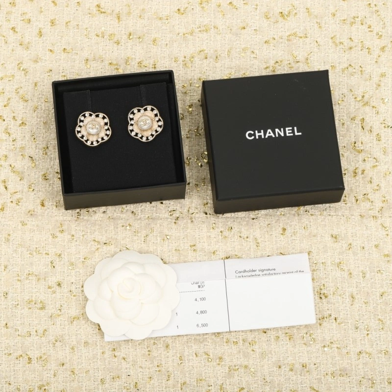 Chanel Earrings Stretchable 220074