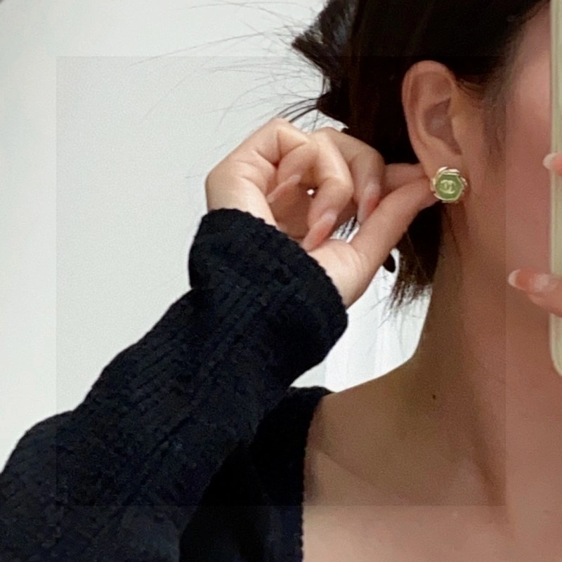 Timeless Chanel Earrings 220043