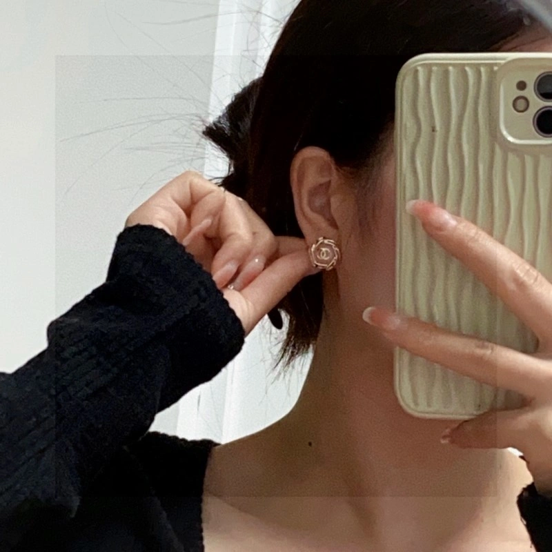 Chanel Earrings EyeCatching 220055