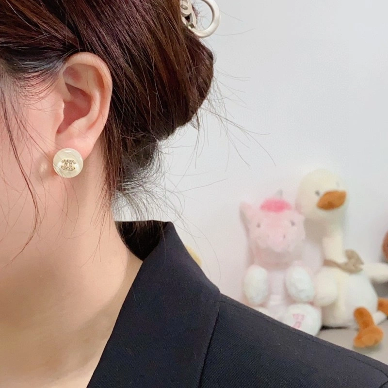 Chanel Earrings Flexible 220038
