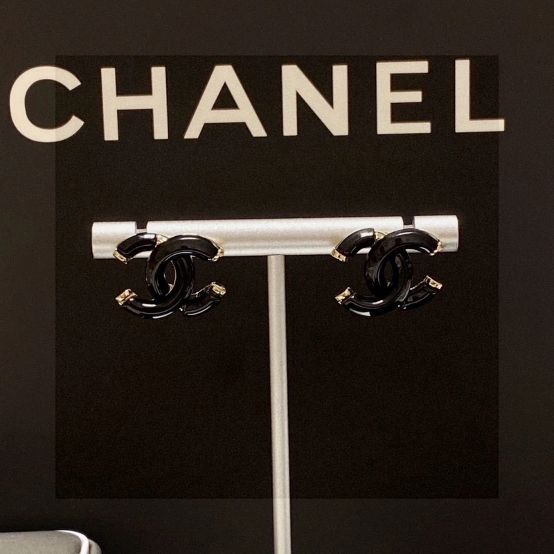 FastDry Chanel Earrings 220111
