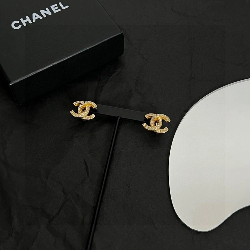 Chanel Earrings Trendsetting 220027