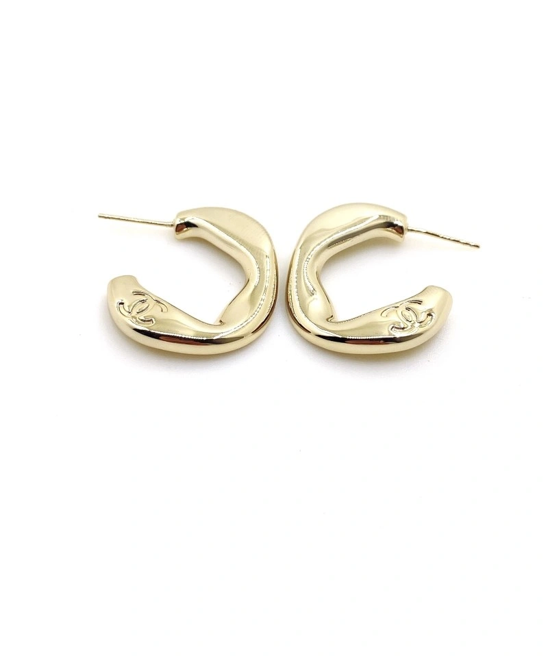Chanel Earrings Lightweight 220015