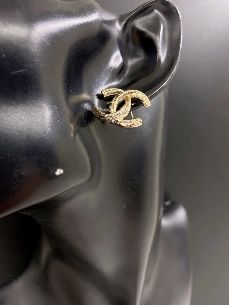 Chanel Earrings Comfortable 220007