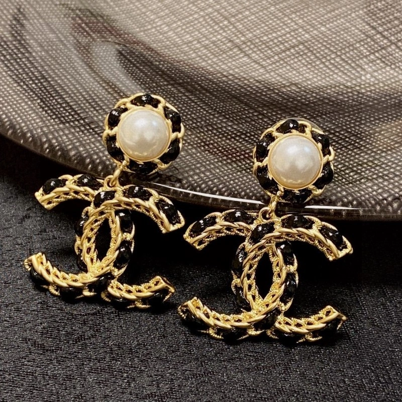 Chanel Earrings Packable 220013