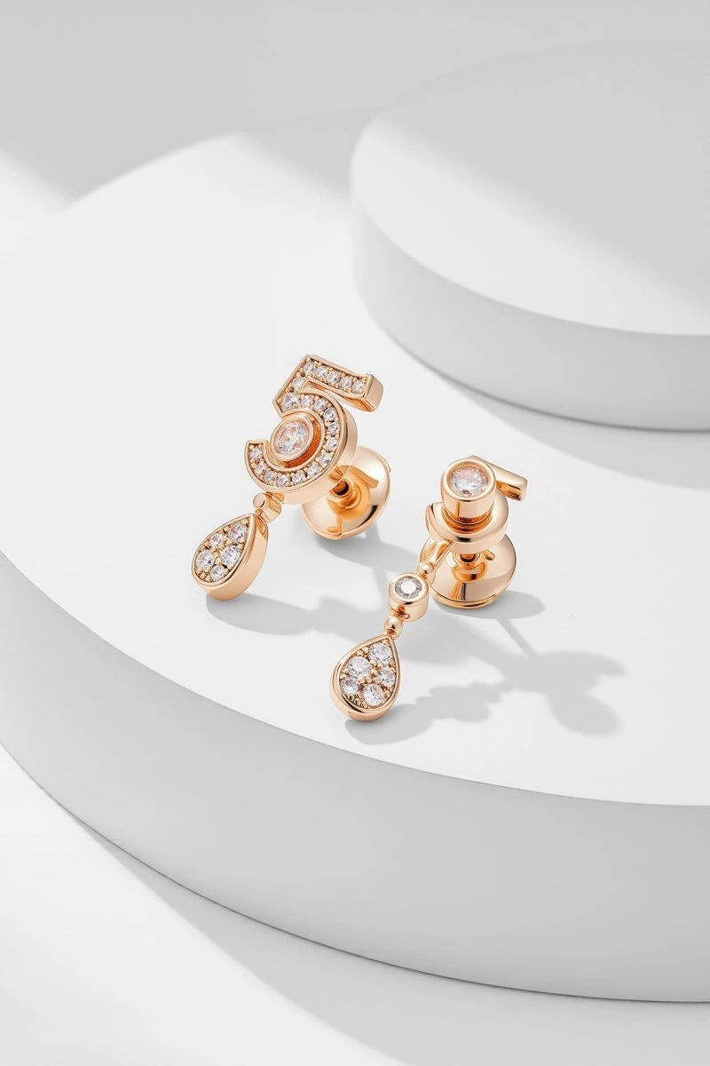 Elegant Chanel Earrings 220010