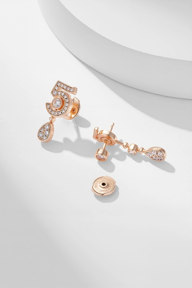 Elegant Chanel Earrings 220010