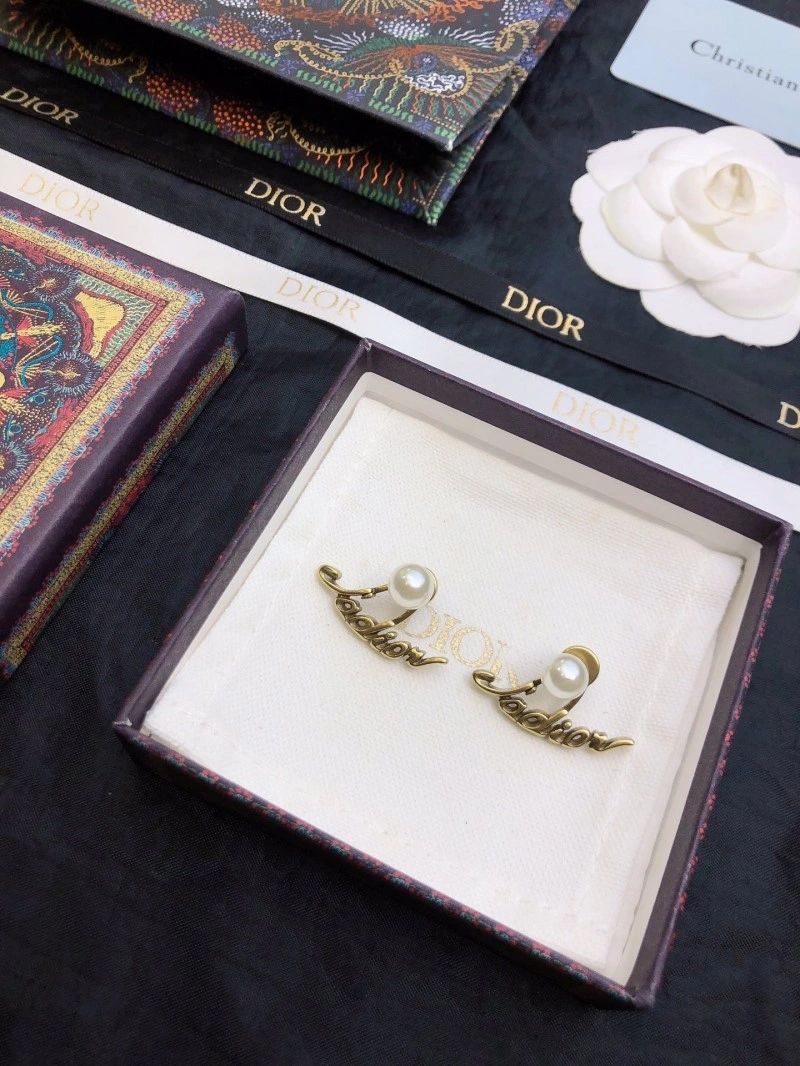Tailored Chanel Earrings 219997