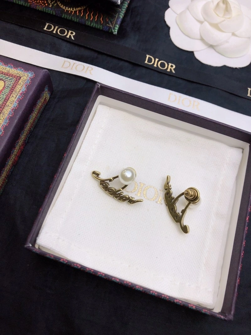 Tailored Chanel Earrings 219997